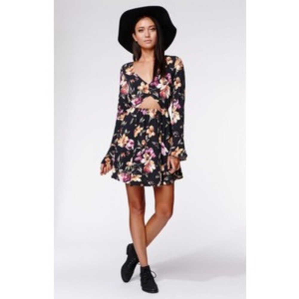 Kendall and Kylie dress
